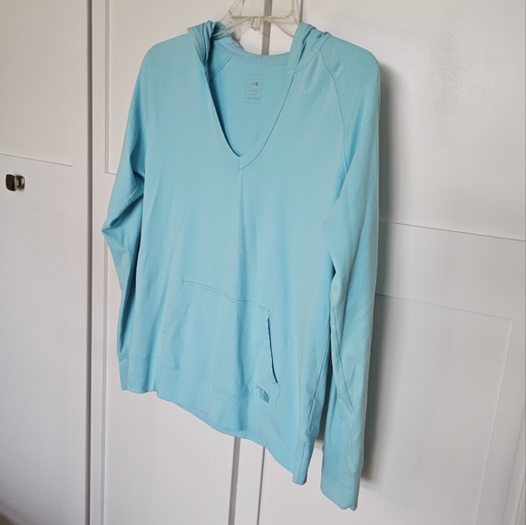 NWOT: North Face hooded pullover shirt size L - Picture 8 of 13